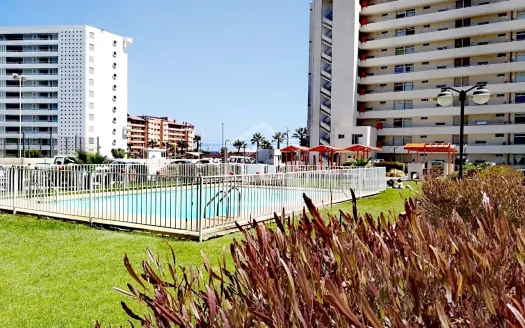 SE VENDE DEPARTAMENTO 3D/1B AMOBLADO, 2DA LÍNEA AVENDIDA DEL MAR